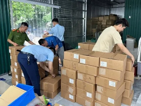 Thu giữ hơn 5.000 lọ mỹ phẩm không rõ nguồn gốc của Công ty Ngân Korea