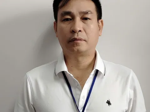 Khởi tố Phó giám đốc chiếm đoạt tiền của học viên bằng chiêu tuyển sinh ảo