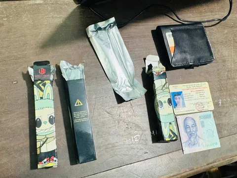 Bắt nam shipper mua bán trái phép chất ma túy ở Lào Cai