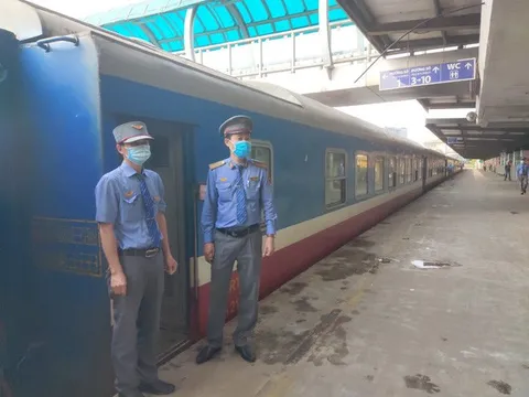 Bộ Xây dựng đề xuất sửa đổi quy định tiêu chuẩn nhân viên đường sắt