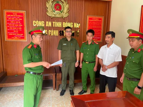 Bắt tạm giam nhân viên điện lực lừa đảo chiếm đoạt tài sản