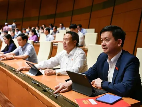 Quốc hội chốt nội dung giám sát 2026: Từ đường sắt tốc độ cao đến chống lãng phí