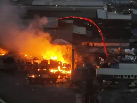 Tạo điều kiện sớm ổn định cuộc sống cho gia đình người bị nạn trong vụ cháy tại Hưng Yên