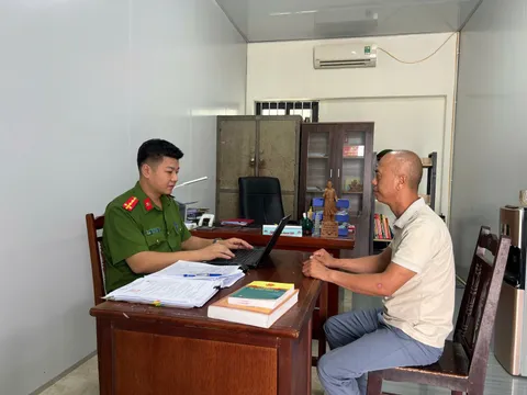 Bắt tạm giam 2 đối tượng trong vụ cháy xưởng phế liệu ở Hưng Yên