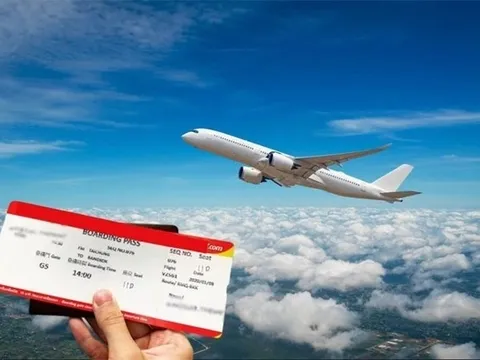 Người đàn ông mất tiền khi đặt vé máy bay trên mạng