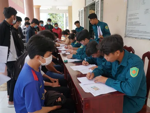 Vi phạm quy định về đăng ký nghĩa vụ quân sự bị phạt đến 30 triệu đồng