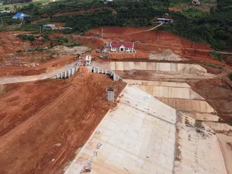 Quyết liệt tháo gỡ vướng mắc, xử lý dứt điểm các dự án tồn đọng kéo dài