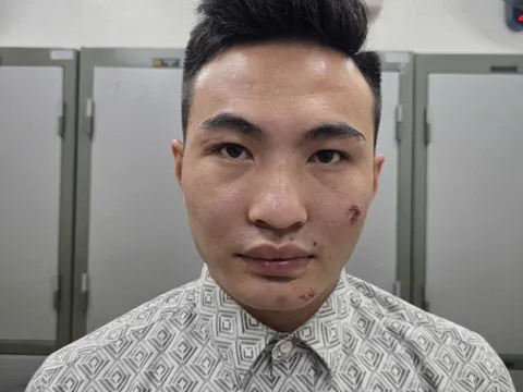 Tạm giữ nam thanh niên vi phạm giao thông, chống người thi hành công vụ