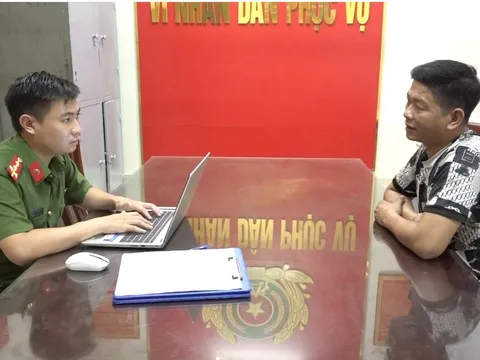 Nghệ An: Bắt đối tượng lái xe tải tàng trữ pháo nổ trái phép