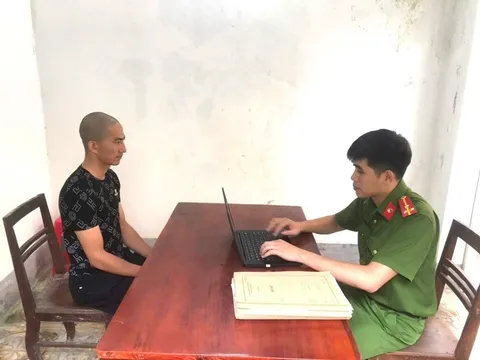 Bắt giữ đối tượng truy nã Thào A Dé