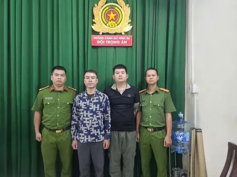 Bắt tạm giam nhóm cho vay lãi nặng, ép người vay quay clip khỏa thân để thế chấp