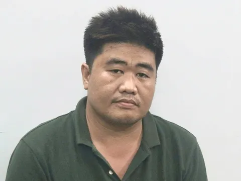 Khởi tố tài xế ô tô hành hung cụ ông sau va chạm giao thông ở TP.HCM