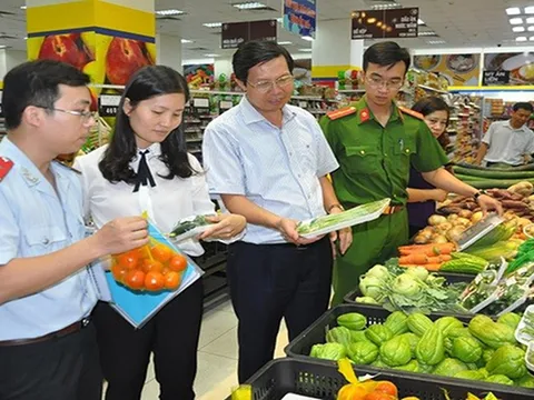 Siết chặt quản lý, bảo đảm an toàn thực phẩm