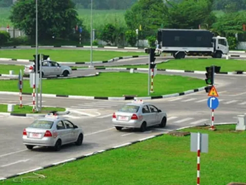 Đề xuất sửa quy định về hoạt động đào tạo và sát hạch lái xe