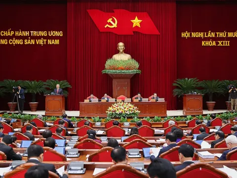 Thông cáo báo chí ngày làm việc thứ nhất Hội nghị Trung ương 13, khoá XIII