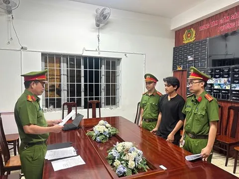 Bắt tạm giam nhân viên giao hàng tham ô tài sản