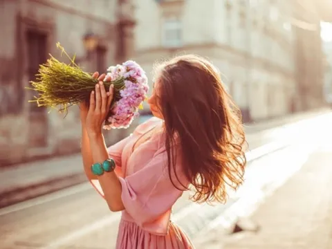 Vì rực rỡ đâu cần lý do