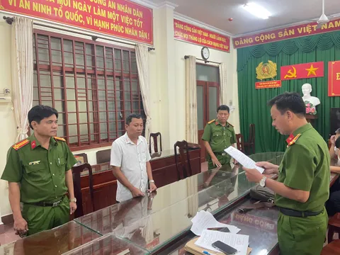 Bắt tạm giam 1 giám đốc đưa thông tin gian dối, chiếm đoạt tiền của khách hàng