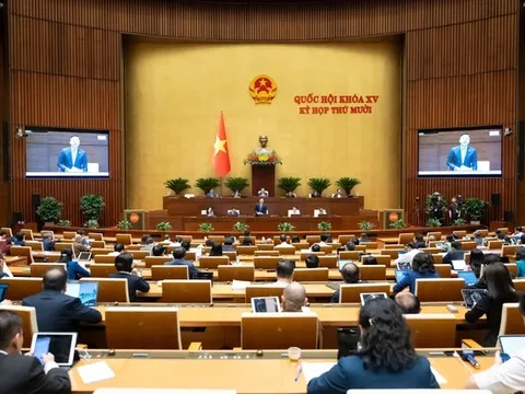 Quốc hội thảo luận về Văn kiện trình Đại hội XIV của Đảng