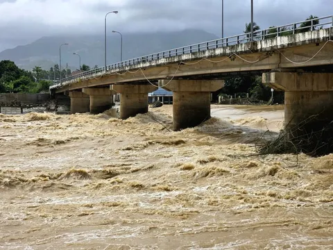 Công điện của Thủ tướng Chính phủ về việc tập trung ứng phó lũ đặc biệt lớn tại Khánh Hòa, Đắk Lắk và Gia Lai
