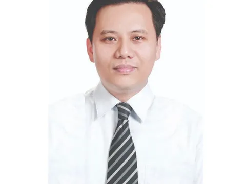 Khởi tố nguyên Phó Cục trưởng Cục An toàn thực phẩm cùng 13 đồng phạm