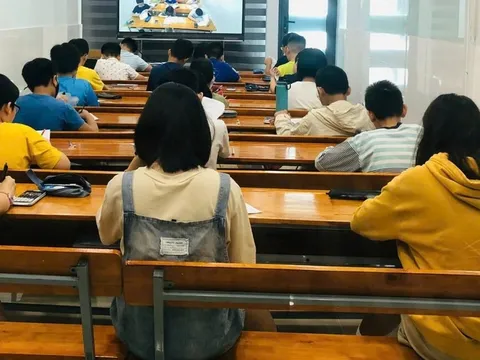 Mức phạt không đăng ký kinh doanh dạy thêm năm 2025