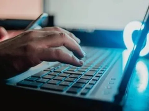 Người phụ nữ bị lừa gần 500 triệu đồng khi sập bẫy tuyển dụng nhân viên ngân hàng online