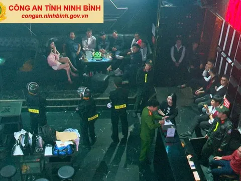 Đột kích 2 quán bar lớn ở Ninh Bình, phát hiện 30 người dương tính với ma túy