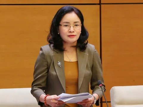 Không cấp thẻ nhà báo cho người làm việc tại tạp chí khoa học