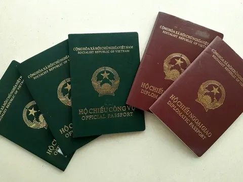 Từ 1/7, người đứng đầu cơ quan chuyên môn thuộc UBND cấp xã được cấp hộ chiếu công vụ