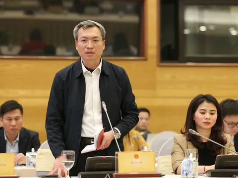 Bộ Công an khuyến khích phản ánh vi phạm giao thông qua VNeID, VNeTraffic