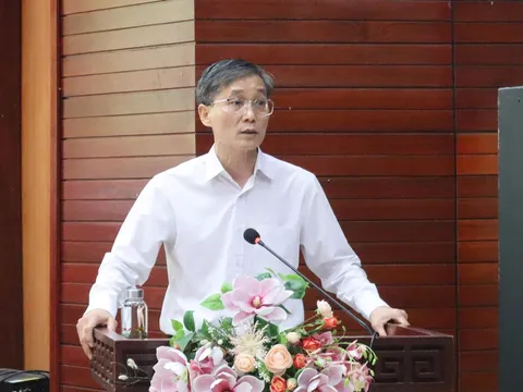 Chủ tịch Hội Luật gia Việt Nam trình bày cam kết trước cử tri Đà Nẵng