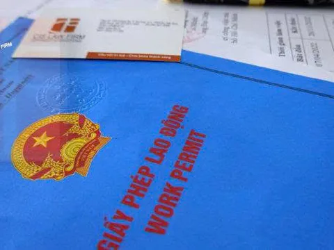 Hồ sơ miễn giấy phép lao động cho giáo viên nước ngoài gồm những gì?