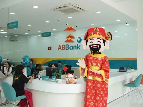 Ngày đầu tiên ABBank tung ‘mưa’ vàng 24K: Những chủ nhân đầu tiên đã lộ diện