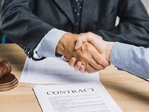 Người nước ngoài làm việc ngắn ngày tại Việt Nam có được ký hợp đồng lao động?