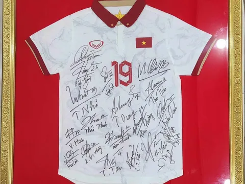 Saigon Super League 2023: Đấu giá áo tuyển thủ Thanh Nhã làm thiện nguyện