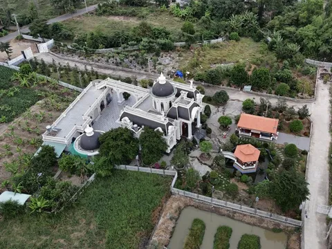 Bà Rịa - Vũng Tàu: Biệt thự “khủng” mọc trên đất nông nghiệp