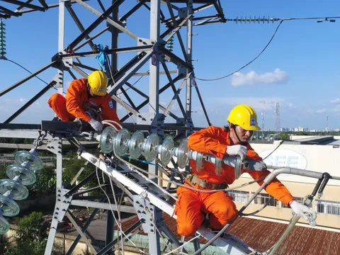 Sớm hoàn thiện chính sách khuyến khích đầu tư điện mặt trời mái nhà