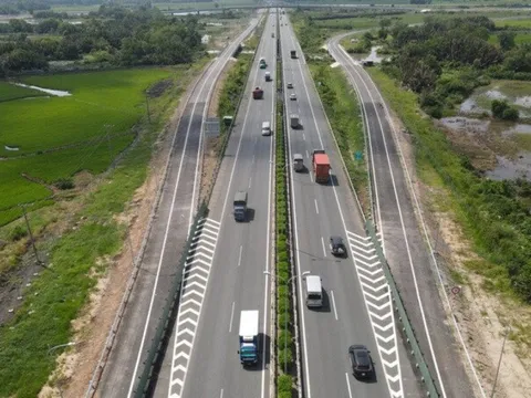Bộ GTVT đề xuất tăng vốn đầu tư cao tốc Đồng Tháp - Tiền Giang