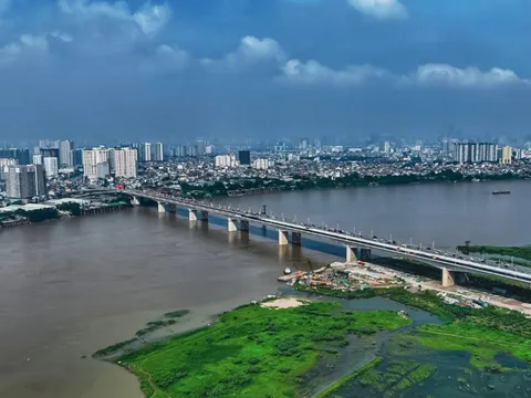 Cầu Vĩnh Tuy 2 với số vốn hơn 2.500 tỷ đồng sắp được thông xe