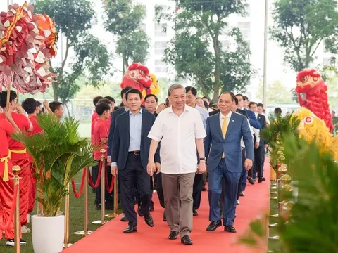 Tổng Bí thư Tô Lâm dự lễ khởi công xây dựng sân vận động tiên tiến hàng đầu thế giới
