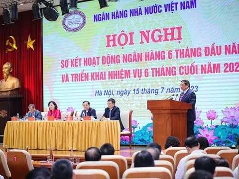 Thực hiện chính sách tiền tệ nới lỏng hơn có trọng tâm, trọng điểm, tiếp tục giảm lãi suất cho vay cho doanh nghiệp