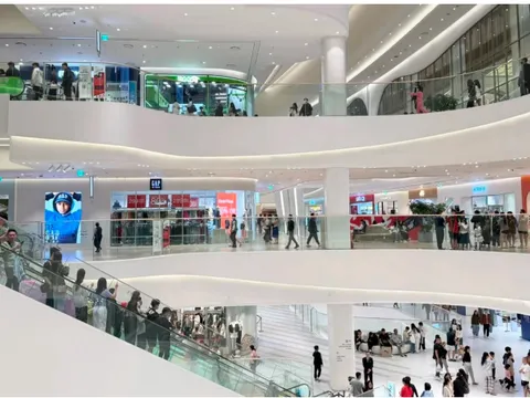 Thị trường bán lẻ Việt Nam chạm đỉnh 5 năm: Động lực nào nâng đỡ sức mua bền vững?