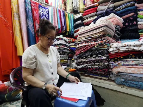 Hộ kinh doanh, cá nhân kinh doanh không phải nộp lệ phí môn bài